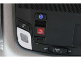 緊急通報ボタンが装備されています。ホンダコネクト対応。ご利用には、Honda Total Care プレミアムのご加入が必要です。