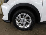 純正アルミホイール装備です♪