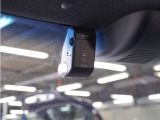 ◆ドライブレコーダー◆映像・音声などを記録する自動車用の装置です。 もしもの事故の際の記録はもちろん、旅行の際の思い出としてドライブの映像を楽しむことができます。