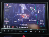 ホンダ純正ナビなのでダッシュボードにスッキリと収まっています。ナビの案内があれば土地勘の無い所でも道に迷わず安心!見知らぬ土地へのドライブも一層楽しくなります!