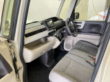 助手席も極端な使用感などなく綺麗な状態です!匂いなど気になる方は是非ご来店ください!!