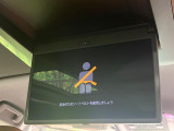【フリップダウンモニター】大画面モニターで後席でもエンタメをお楽しみいただけます。小さなお子様にも大人気の装備です♪