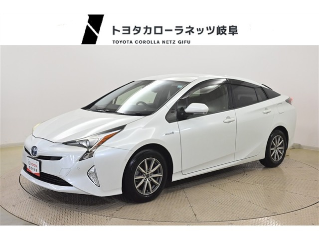 トヨタ プリウス 