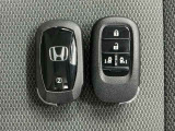 スマートキーです!ドアの施錠・解錠・エンジンの始動がスムーズで大変便利です!
