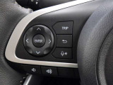 ステアリングスイッチ装備!運転しながら手元でオーディオの操作などができます。