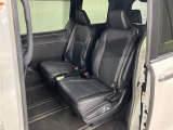 広々とした後部座席です♪