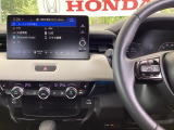 ホンダ純正メモリーナビ搭載なので、遠方へのドライブもお任せ下さい!ステアリング左手側にオーディオ関連のコントロールスイッチを配置しています。操作時は視線を逸らすことなく運転に集中できます