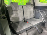 3列目シートはもちろん状態良好☆大人でもゆったりと座って頂けますので、大人数でのお出かけもラクラクです♪ご家族で、気の知れた仲間で、ドライブに行くのが楽しみですね♪