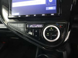 オートエアコンです。運転席で温度設定ができます。冷え性の方が乗っても安心ですね♪