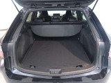 広々としたラゲージスペースを備えています。大きなものや長さのある荷物もしっかりと積み込めます。