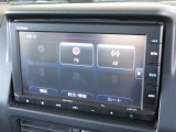 ナビゲーションは純正メモリーナビ(VXM-215Ci)を装着しております。AM、FM、CD、Bluetoothがご使用いただけます。初めて訪れた場所でも安心ですね!