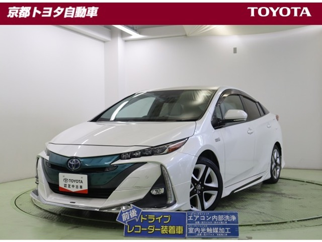 トヨタ プリウスPHV 