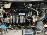 技術が詰まったエンジンルームもご覧の通りピカピカにクリーニング済みです。ハイブリッドなのでお財布にも環境にも優しいです。