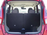 【ラゲッジスペース】しっかり容量が確保されていてます。バックドアも大開口で荷物の出し入れがしやすいです♪