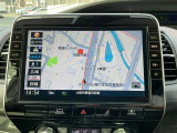 純正10インチメモリーナビの大画面がみやすい!