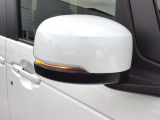 ドアミラーウインカーは視認性が良く、安全性が高くなります。