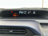 とっても見やすいメーターです。夜間時はラグジュアリーな気分にさせてくれる照明が魅力ですので、夜のドライブも楽しみになりますよ♪