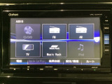 ナビゲーションはフルセグTV、インターナビ対応のGathers純正メモリーナビを搭載しています。Bluetoothオーディオ機能がありますので、スマートフォンなどの音楽も再生できます。