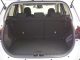 トランクもとても広いため、普段使いの積載はもちろん、レジャーでお出かけの際もしっかり荷物を積むことができます。