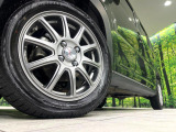 【15インチアルミホイール】外観にマッチしたアルミホイールを装着しております。各種アルミホイールや、スタッドレスタイヤも取扱いしております。是非ご相談ください♪
