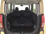 シートアレンジが多彩で、荷物の大小に応じてスペースを変えられる便利なお車です!