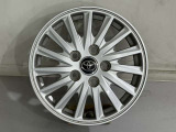 夏タイヤ用のアルミホイールも付いております!