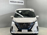 日産プレミアム認定中古車になっていますので、日産ワイド保証が2年間付いています、全国の日産販売店にて保証修理が可能です。有料になりますが最大2年間の保証延長が出来る為、安心してお乗りいただけます。