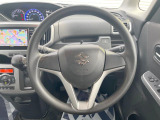 ステアリングも使用感が少なく、きれいな状態となっております♪