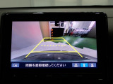 バックも安心のリアカメラ付いています。リアカメラがあると、いつでも安全にバックできますね。死角も減ります。3ビュー切り替え、ガイド線表示なので便利です。