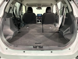 リアシートを倒すと、ラゲッジスペースを広くお使いいただけます!