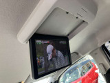 後席モニターも付いてます♪