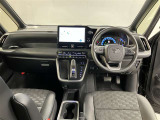 ヴォクシー  1.8 ハイブリッド S-Z E-Four 4WD