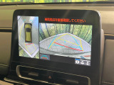 【パノラミックビューモニター】専用のカメラにより、上から見下ろしたような視点で360度クルマの周囲を確認することができます☆死角部分も確認しやすく、狭い場所での切り返しや駐車もスムーズに行えます。