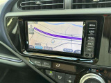 純正ナビを装備。タッチパネル式で使いやすく、お出かけもラクラクです。