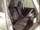 運転席の状態もグッド!年式・走行距離をほとんど感じさせない、大変きれいな室内です!