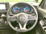 ステアリングも使用感が少なく、きれいな状態となっております♪