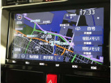 純正ナビを装備。タッチパネル式で使いやすく、お出かけもラクラクです。