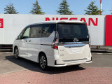 新車ショールーム・サービス工場併設のお店ですので、ご購入後の保証やアフターサービスの面もお任せ下さいませ★