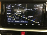純正ナビを装備。タッチパネル式で使いやすく、お出かけもラクラクです。
