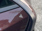 ブラインドスポットモニターがついており、後側方の車両を検知してくれます。