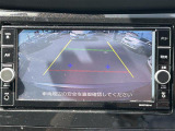 【バックモニター】後ろのカメラの映像をモニターに映し出すことができます!後方の見えない死角や、障害物との距離感をしっかり確認することができます!駐車が苦手な方におすすめです。