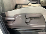 運転席のポジション変更可能!ご自身の運転しやすいポジションでの運転が可能です!