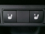 運転席・助手席にはシートヒーターが付いております!寒い冬でも快適にドライブできますね♪(^▽^)