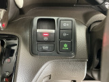 パーキングブレーキはスマートな電子制御式と合わせて渋滞時等にブレーキペダルから足を離しても停車状態を保持してくれるオートブレーキホールド機能で運転が楽になります。スタートはアクセルペダルを踏むだけ