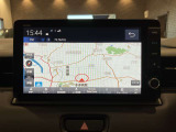 9インチディーラーオプションナビとなっております。インターナビも対応しているので日本全国おでかけすることができます!