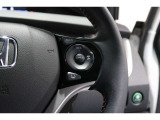 Hondaセンシングの機能のひとつ、アダプティブクルーズコントロール付!アクセルから足を離しても設定したスピードと前車との車間を保ち走行してくれます!車線維持もアシスト☆高速道路で疲労軽減ですね☆