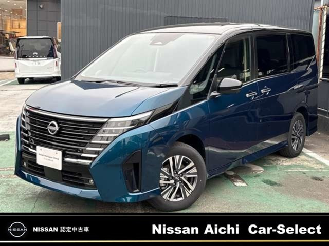 セレナ 1.4 e-4ORCE ハイウェイスターV 4WD 