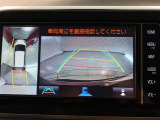 パノラミックビューモニター付きです。車両を上から見たような映像をディスプレイオーディオ画面に表示。運転席からの目視だけでは見にくい、車両周辺の状況をリアルタイムでしっかり確認できます。