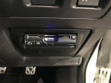 【ETC】とっても便利なETCを装備しています。 ETCを利用して、高速道路を楽々ドライブしましょう。 渋滞緩和にも繋がってエコ!?にも繋がります。