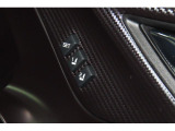 運転席のシートポジションメモリー機能は、登録済みの運転者と交代しても、シートポジションの変更の手間がかかりません。